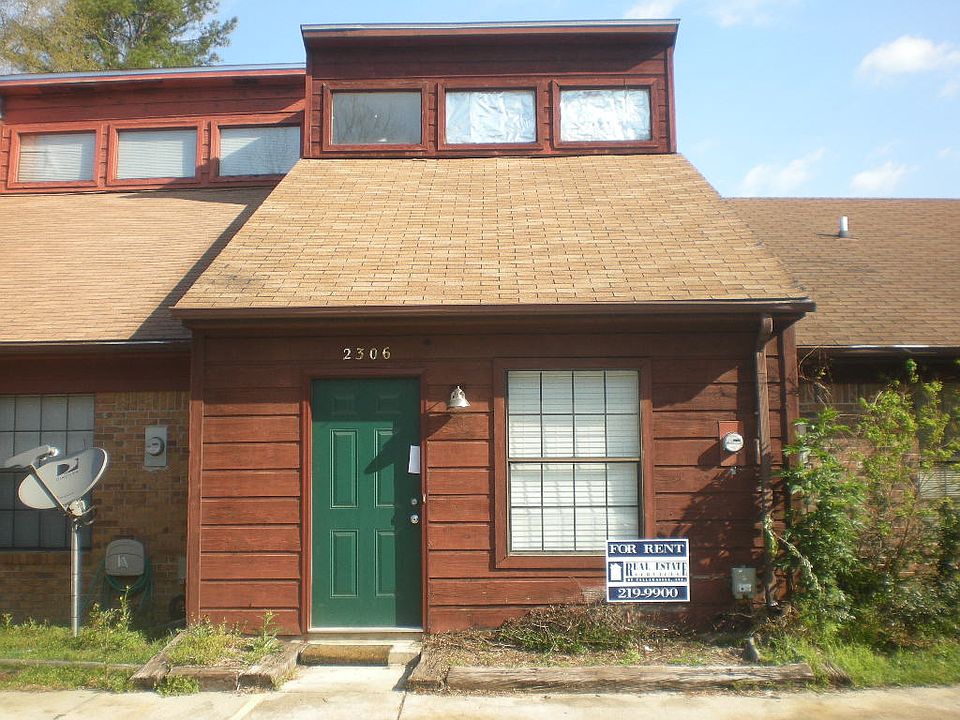 Front of the townhome