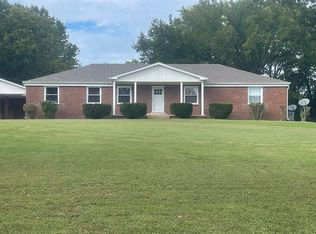 1111 Ussery Rd S, Clarksville, TN 37040