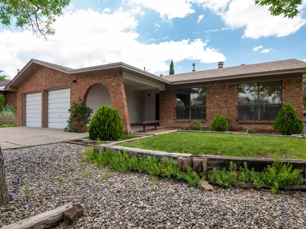 8504 Merrimac Ct NE, Albuquerque, NM 87109