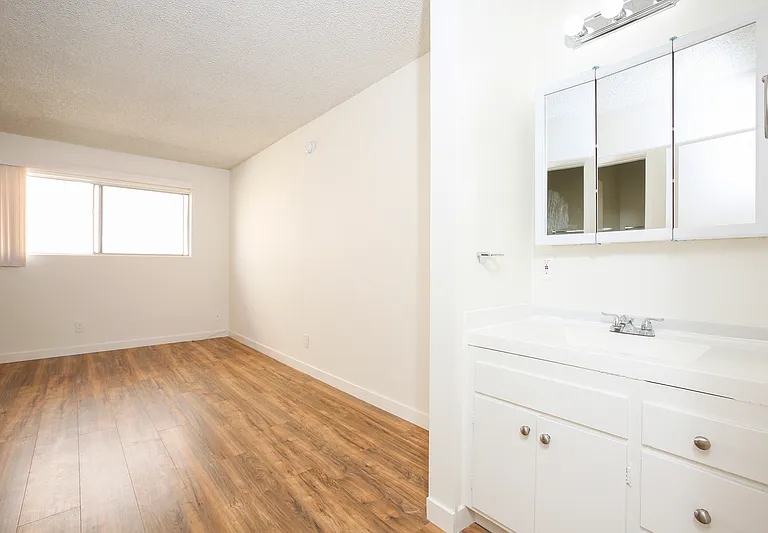 12456 Culver Blvd #10 — Photo 8