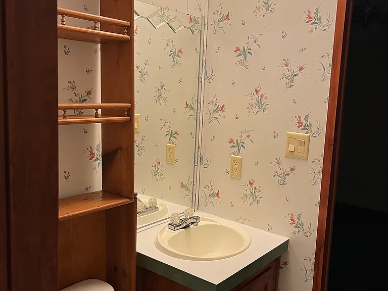 Jack and Jill bathroom between bedrooms #1 and #2!