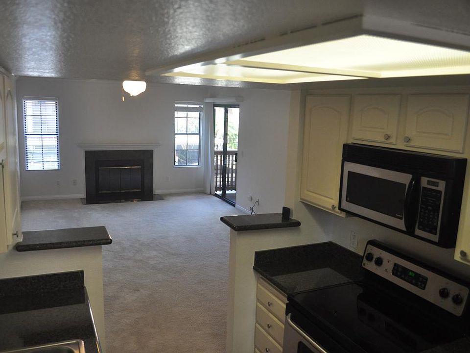 Kitchen/Living room view