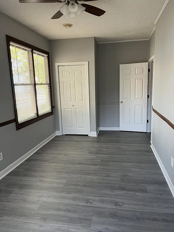 109 Oak St — Photo 4