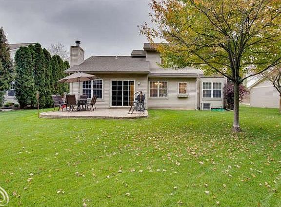 4th image of 963 S Parkwood Dr