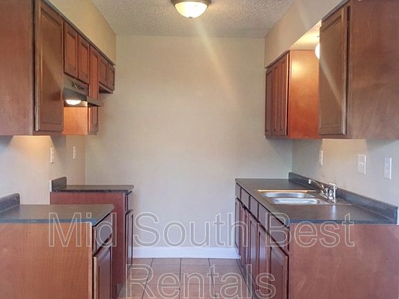 3rd image of 5170 Walton Lake Dr