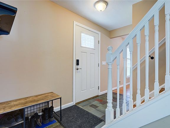 4th image of 110 True Hickory Dr