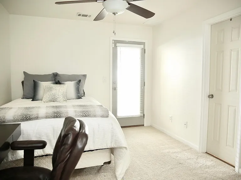3054 Liberty Way NW — Photo 9