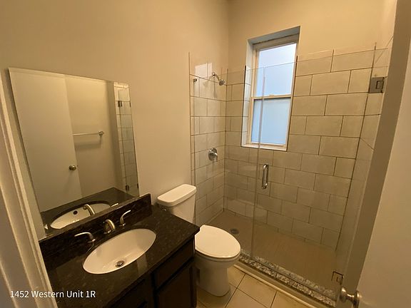 5th image of 1452 N Western Ave #1R