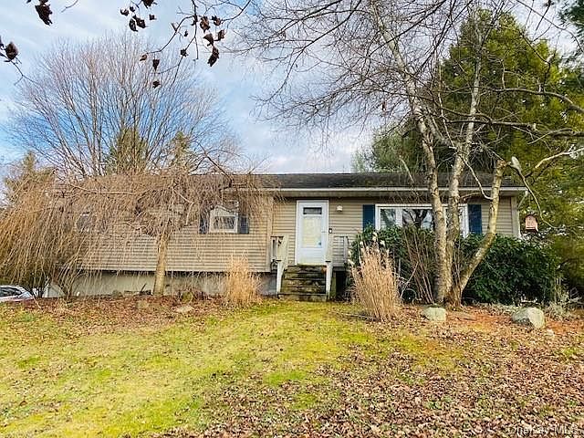 1st image of 17 Woodland Drive