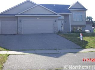 1114 Madison Ave SW, Isanti, MN 55040