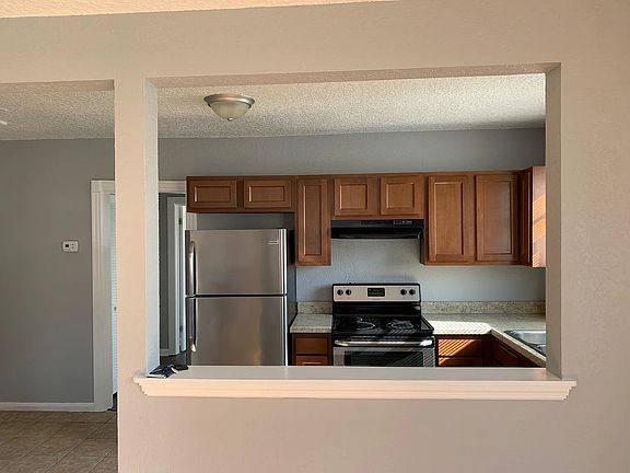 5th image of 2889 College St APT 1