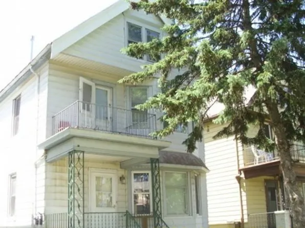 2815 S 11th St, Milwaukee, WI 53215