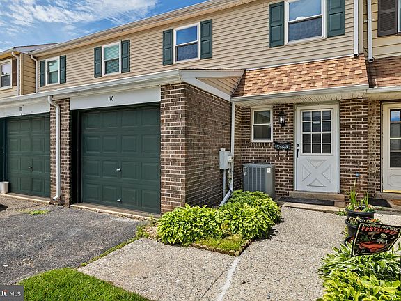 5th image of 110 Orchard Ct