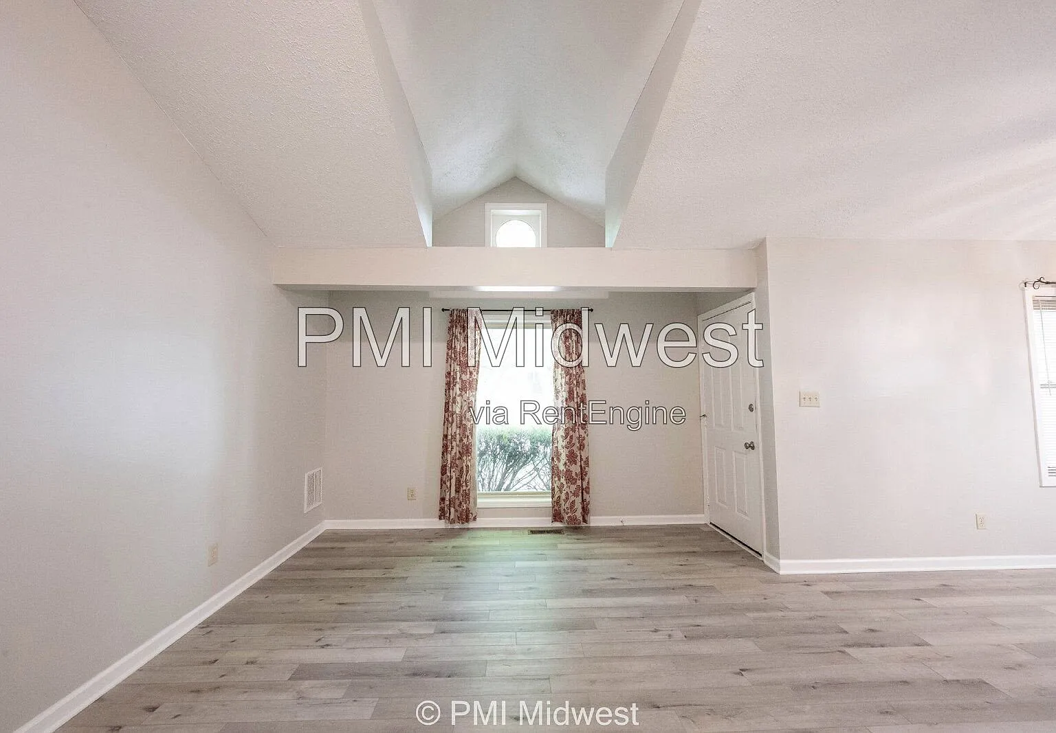 2 bed, 2.0 bath, 1464 sqft, $1,199 — Photo 4