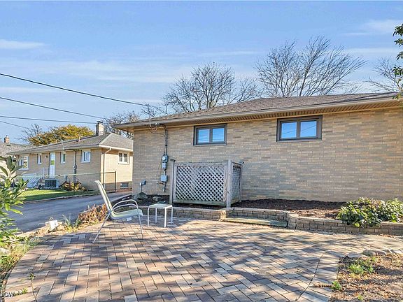 4th image of 8998 Boxwood Cir