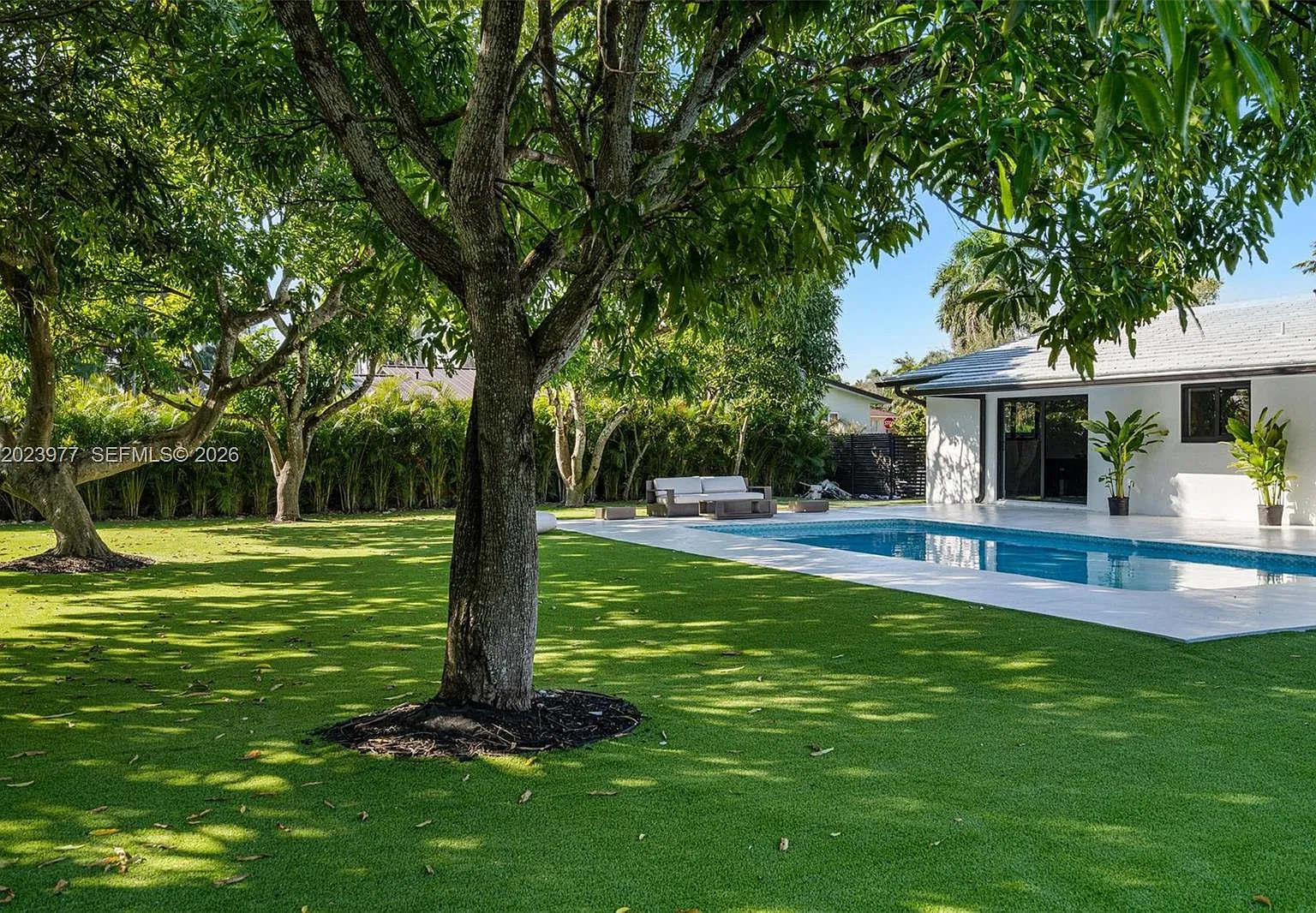 4 bed, 1955 sqft, $10,000 — Photo 3