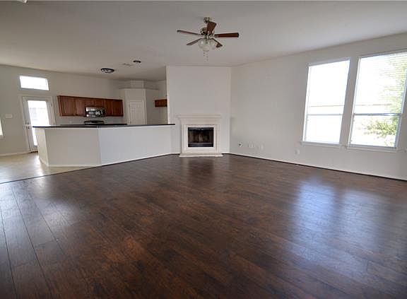 2nd image of 1304 Sierra Blanca Dr