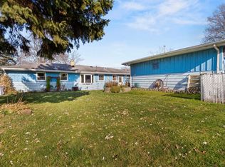 N13W28851 Silvernail Rd, Pewaukee, WI 53072