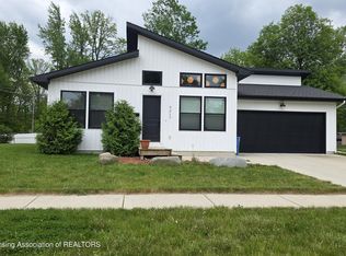 3217 Rice Ct, Lansing, MI 48911