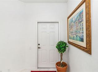 8239 Parkstone Pl #201, Naples, FL 34120