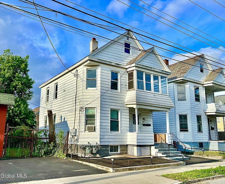 3rd image of 1041 Strong Street