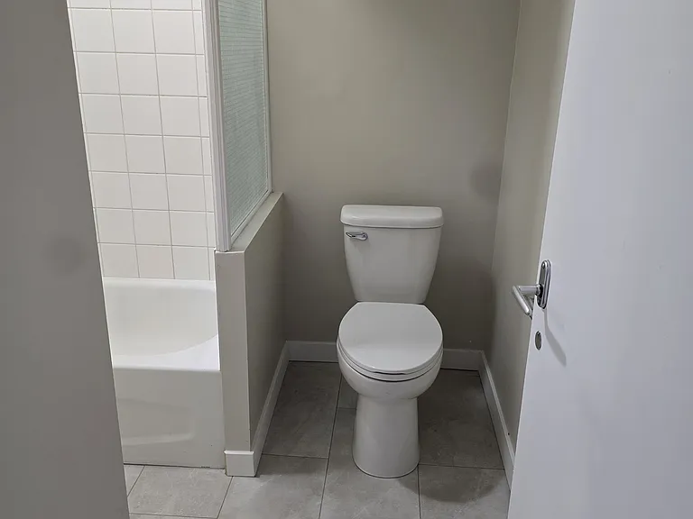 321 Agnes St #15 — Photo 13