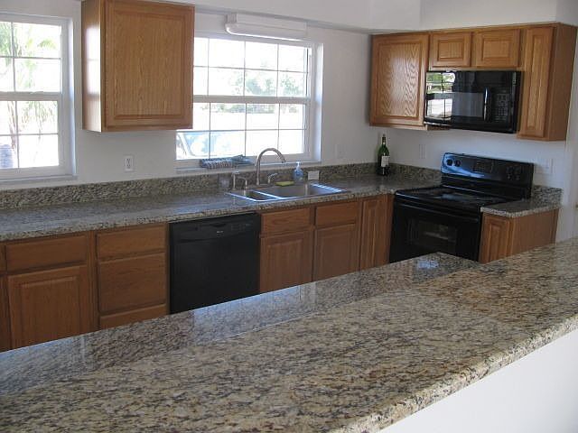 Kitchen with Granite