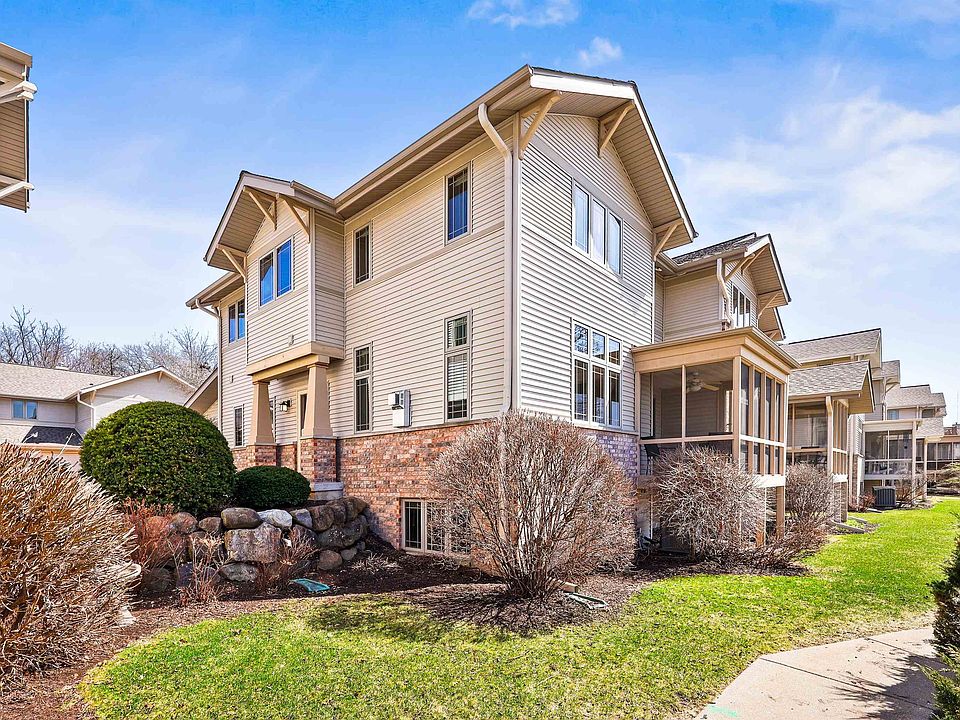 1st image of 57 Wood Brook Way