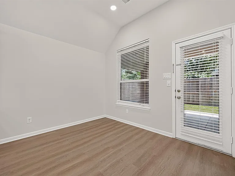 5607 Granite Falls Ln — Photo 30