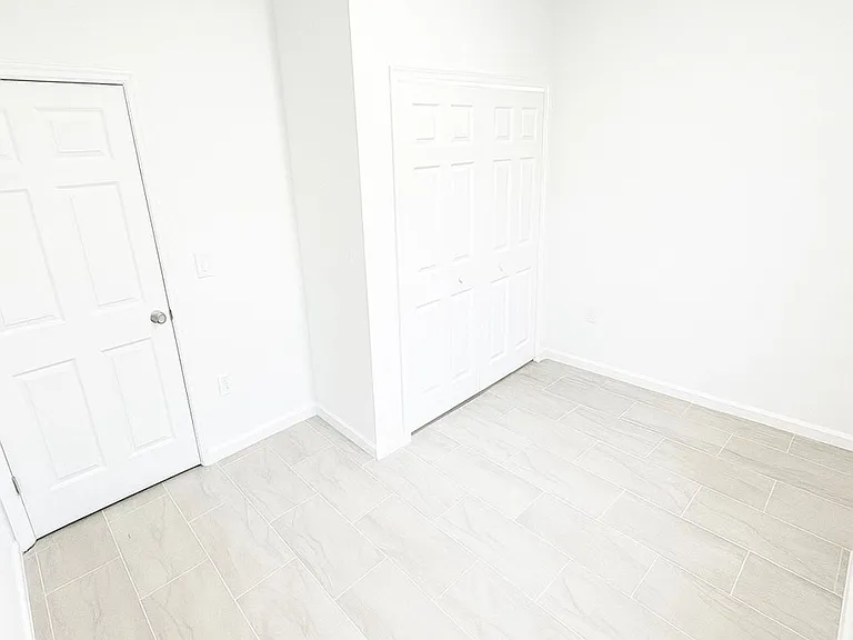 3603 NE 19th Ave — Photo 16