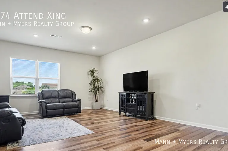 2174 Attend Xing — Photo 4