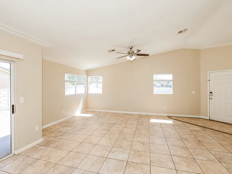 2306 Hollow Oak Ave — Photo 7
