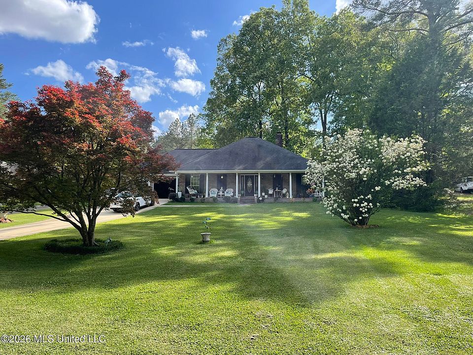 1st image of 5253B Forest Hill Rd
