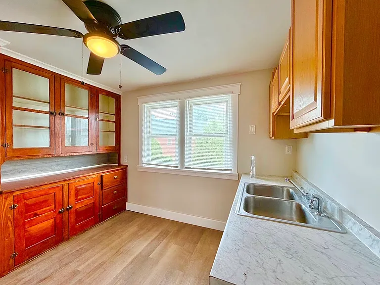 74 Houston St #2 — Photo 4