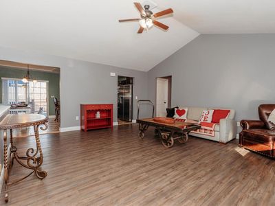 19457 Laveille Rd, Waynesville, MO, 65583