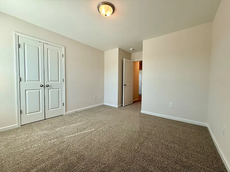 4736 Mastercraft Ct — Photo 16