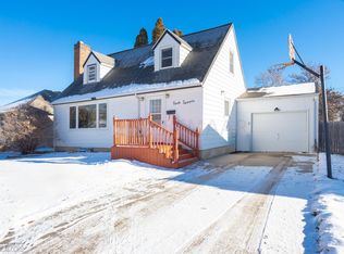 420 9th St N, Wahpeton, ND 58075
