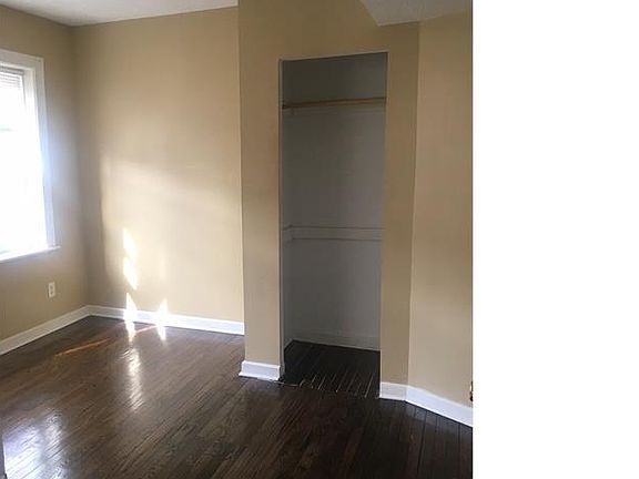 4th image of 6900 S Paxton Ave #3