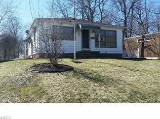 10005 Snow Rd, Parma Heights, OH 44130