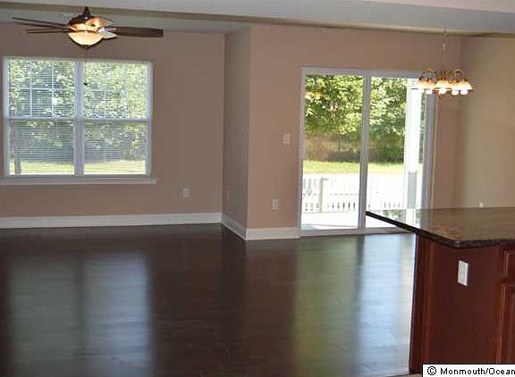 3rd image of 30 Wiley Way
