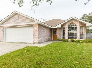 5524 Avery Dr, Marrero, LA 70072