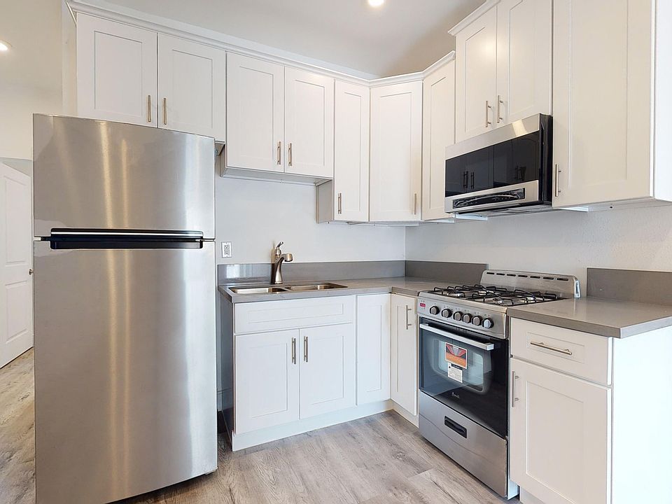 1st image of 1848 S Sycamore Ave #6