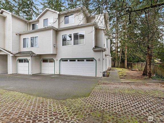 5th image of 16225 Northup Way #A201
