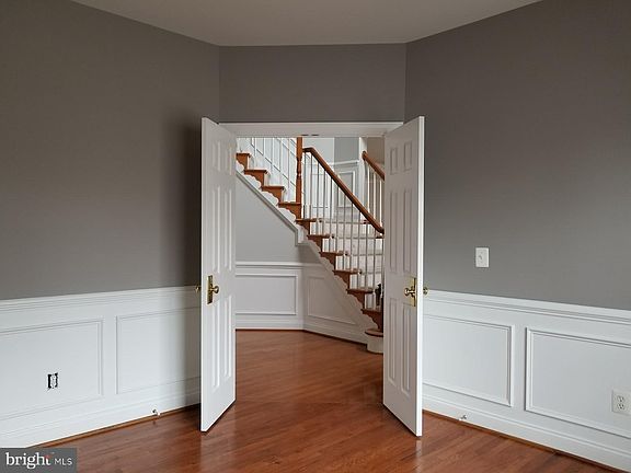 3rd image of 15080 Valhalla Ct