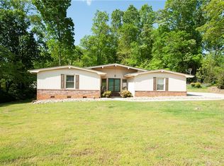 1015 Trotter Rd, Pickens, SC 29671