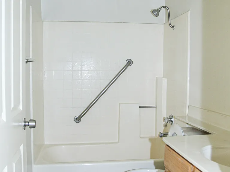 Saticoy Residences — Photo 5