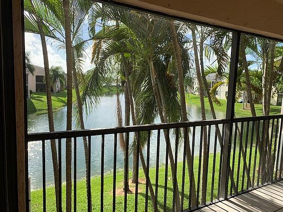 4th image of 900 Constitution Dr APT I