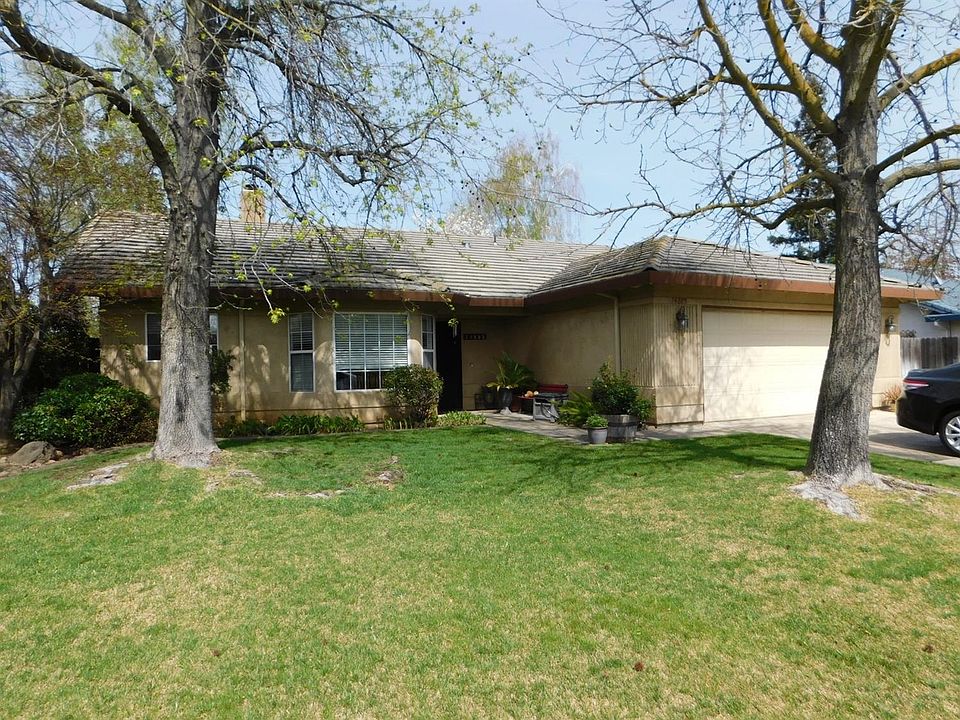 1st image of 14885 Manzanita Way