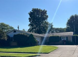 202 Villa Dr, New Carlisle, OH