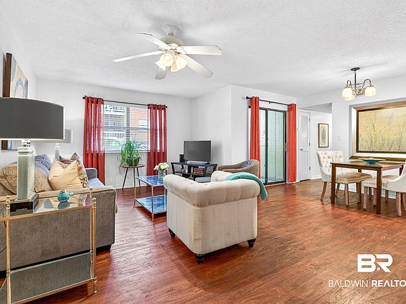 5th image of 512 Lake Forest Blvd APT 123F